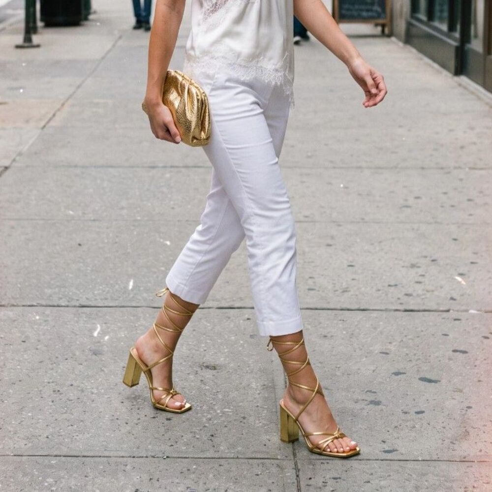 White Ethereal Angelcore Theory Easy Capri Pants | Size 10